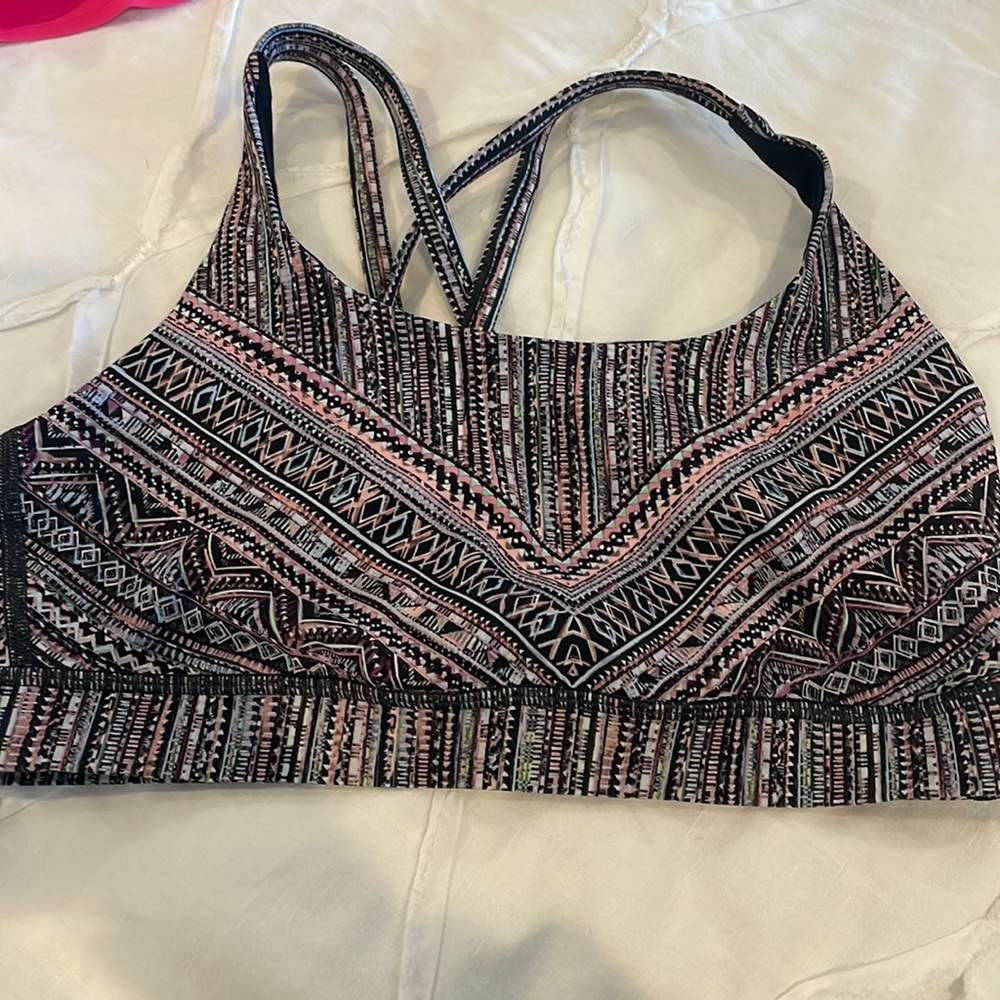 Lululemon energy bra size 8 in colorful tribal print